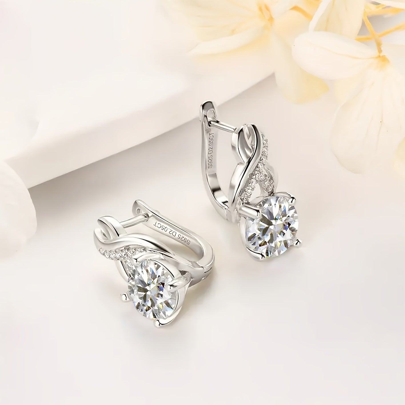 1 Pair Moissanite Infinity Element Women'S Earrings, 925 Silvery 8mm Round VVS1D Color Moissanite Earrings for Wedding and Party, Holiday Gifts, Earrings for Women, Jewelry Gifts, Gift Box