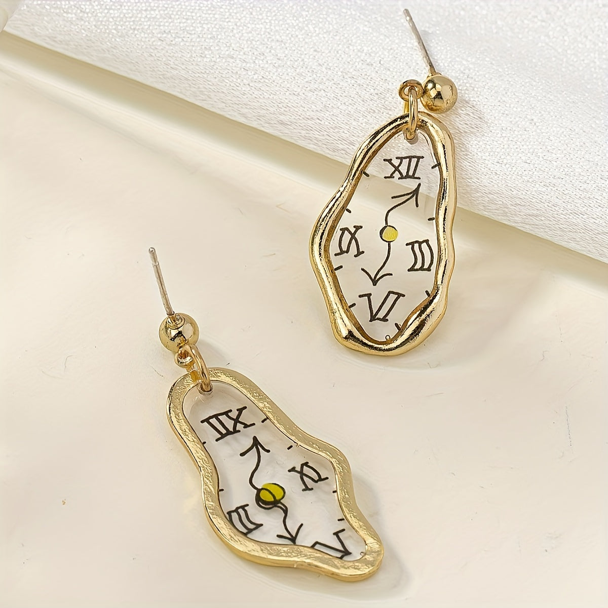 Chic Punk-Inspired Acrylic Clock Dangle Earrings - Vintage & Elegant Style for Casual Attire