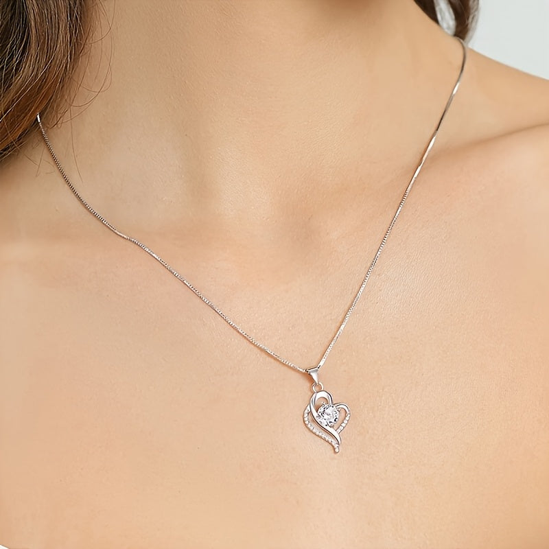 Moissanite Pendant Necklace, 925 Silver, Inlaid with DF Color Brilliant Round Cut 1ct Moissanite, Unique Design, Same for Men And Women, Commemorative Gift Birthday Gift, Thanksgiving, Comes with Exquisite Gift Box